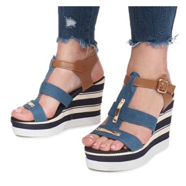 Sandales compensées bleues douces 1