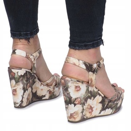 Sandales compensées beiges Espadrilles Fleurs beiges 3