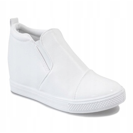 Baskets blanches sur le coin DD409-2 1