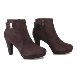 Bottines en daim marron sur le poste 3263 brun 5