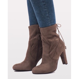 Bottines en daim kaki sur le poteau E4873 multicolore vert 3