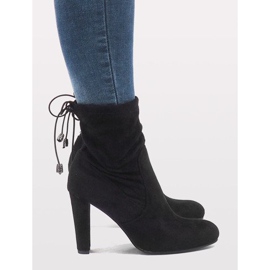 Bottines en daim noir sur le poteau E4873 le noir 2