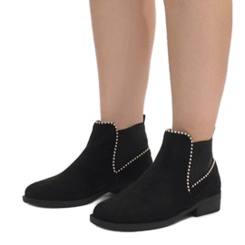 Bottes noires avec un élastique Q-29 1