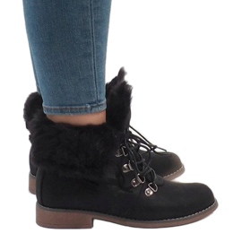 Bottes en fourrure isolées noires B9816-KB le noir 4