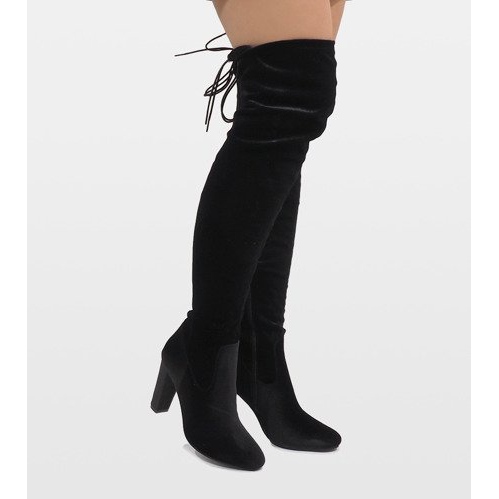 Bottes en velours noir sur le pilier E-4902 le noir 2