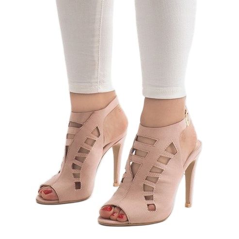 Bottines roses ajourées sur talon haut 238-8 1