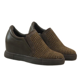 Baskets vertes sur le coin XW37005 4