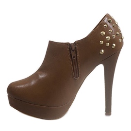 Bottines camel à clous 8860P brun 2