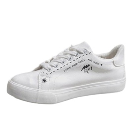 Baskets blanches avec une touche de G-106 2
