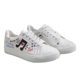 Baskets blanches avec une touche de G-106 4