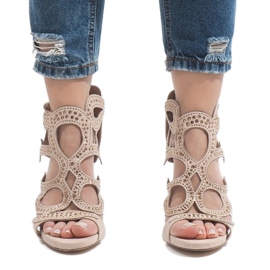 Bottines ouvertes beiges sur talon haut HF1436-20 2 Bottines ouvertes beiges sur talon haut HF1436-20 2