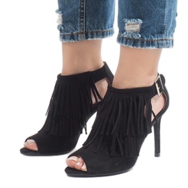 Bottines bohèmes noires sur un talon 1551-149 1