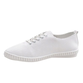 Baskets blanches avec une fleur FC221-9 2