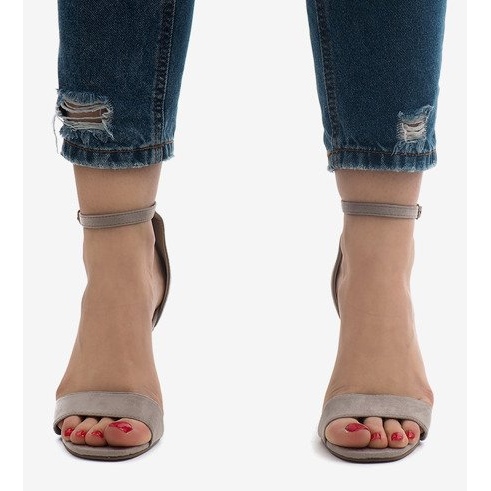 Sandales grises à talon aiguille SY-31P 2