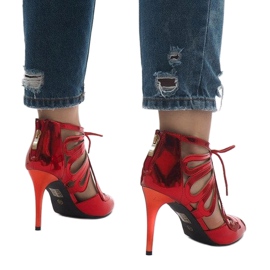 Bottines ouvertes en cuir verni rouge C-003 8