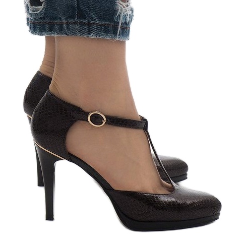 Escarpins marron sur le pilier A509-22-2 brun 1