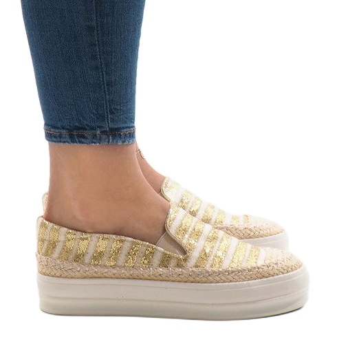 Baskets espadrilles dorées sur la plateforme GH001 1