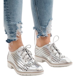 Chaussures ajourées argentées avec clous G-106-2 gris 1