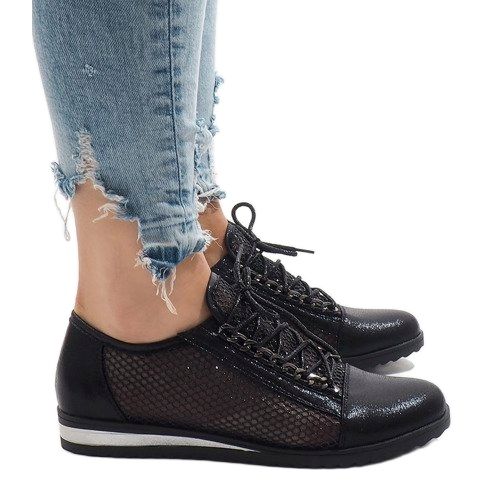 Chaussures noires ajourées TL44 le noir 2