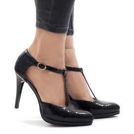 Escarpins noirs sur le montant A509-22-2 1