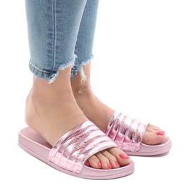 Chaussons roses 821 1