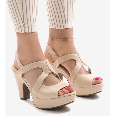Sandales à talons beiges BL1501 1 Sandales à talons beiges BL1501 1