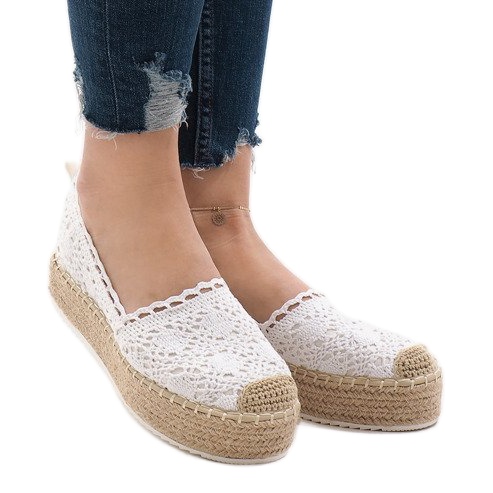 Espadrilles baskets blanches sur la plateforme 7801-P 1