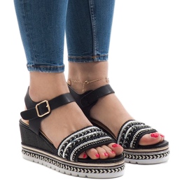 Sandales compensées noires décorées YRT-72-1 le noir 1