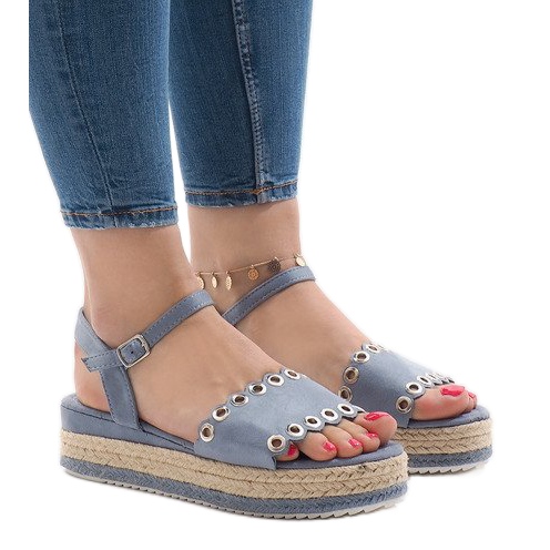 Sandales bleues sur la plateforme 99-46 1 Sandales bleues sur la plateforme 99-46 1