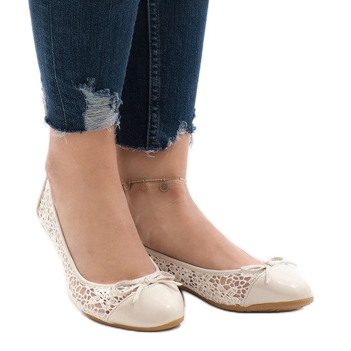 Ballerines ajourées beiges 98-5a 1