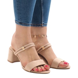 Talons hauts beiges M806 1