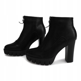 Boots On A Post Slider 1512-2 Noir le noir 1