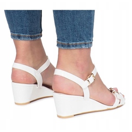 Sandales compensées blanches laquées 668-1 1
