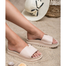 SHELOVET Pantoufles Sur La Plateforme rose 2 SHELOVET Pantoufles Sur La Plateforme rose 2