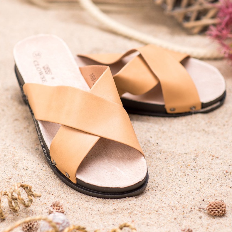 Clowse Pantoufles Beiges 1