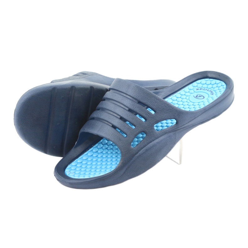 Pantoufles American Club en mousse bleue pour l'eau bleu marin 4