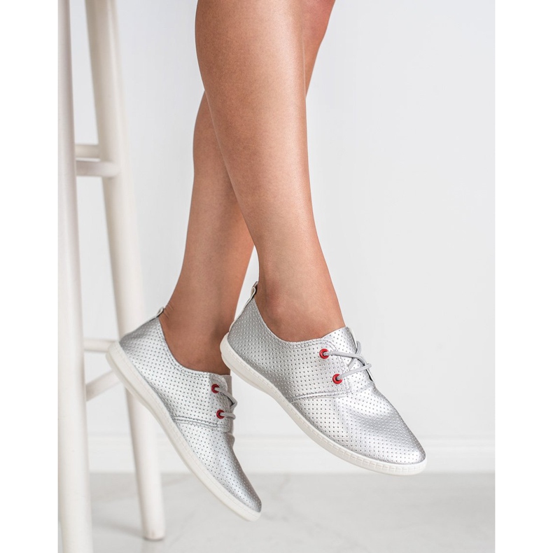 SHELOVET Baskets argentées gris 2 SHELOVET Baskets argentées gris 2