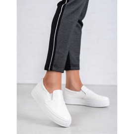 SHELOVET Slipons sur la plate-forme blanc 1