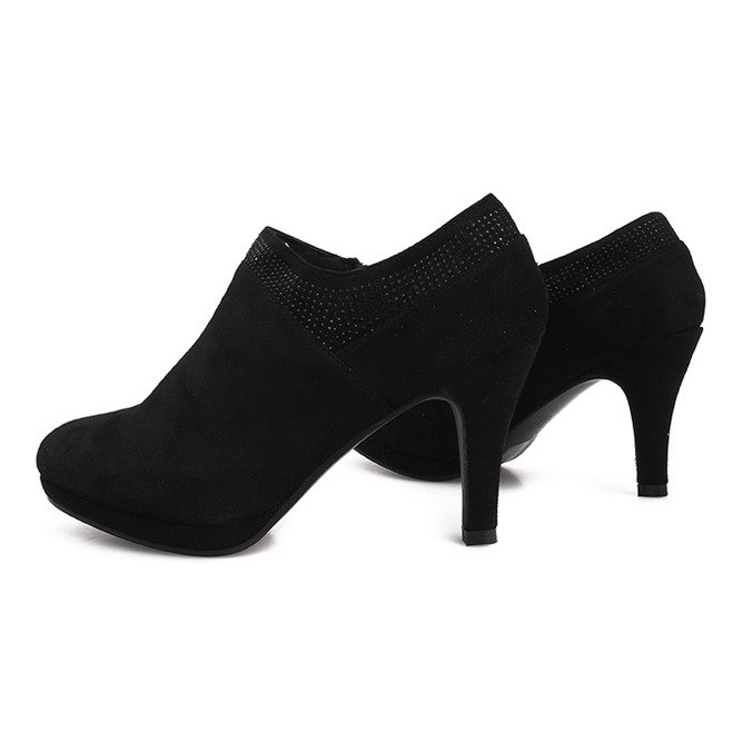 Les bottines noires de Marie le noir 2