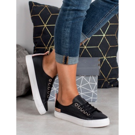 Baskets noires MCKEYLOR le noir 1