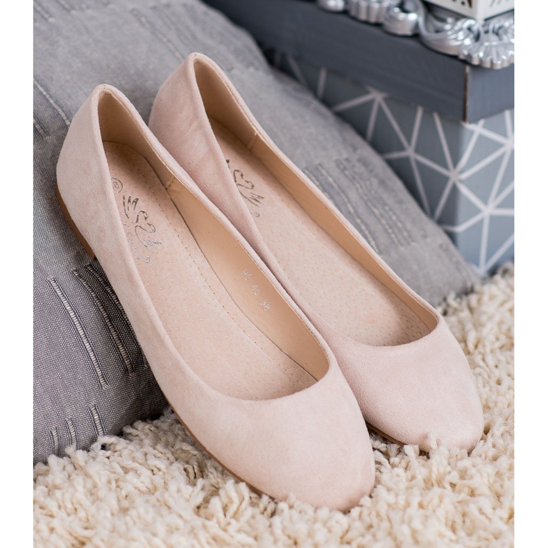 Small Swan Ballerines en daim beiges 1