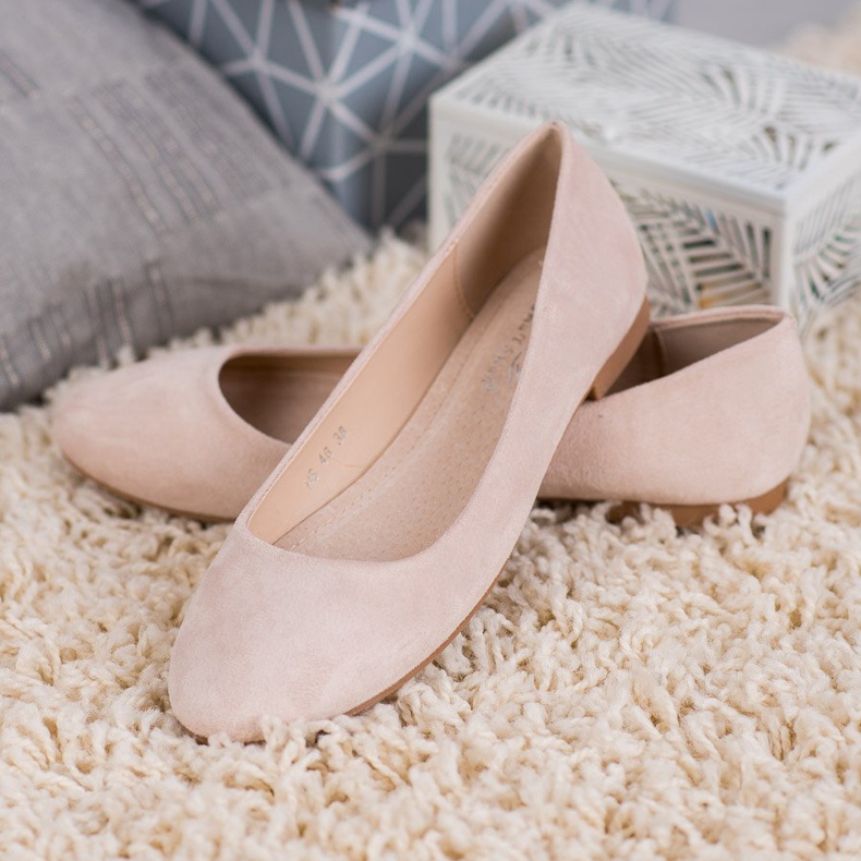 Small Swan Ballerines en daim beiges 2