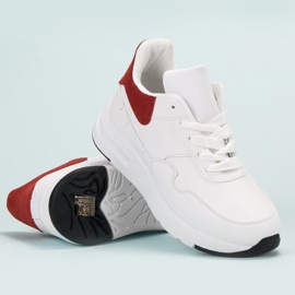 SHELOVET Des baskettes blanches 1 SHELOVET Des baskettes blanches 1