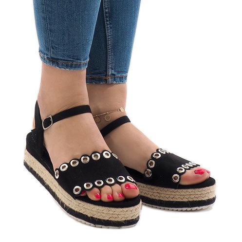 Sandales noires sur la plateforme 99-46 le noir 2 Sandales noires sur la plateforme 99-46 le noir 2