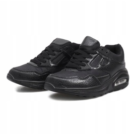 Baskets de sport noires 1