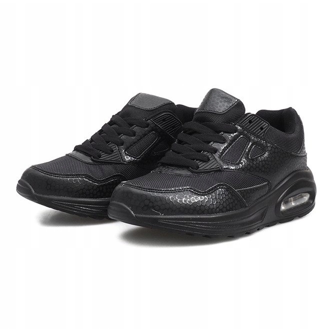 Baskets de sport noires 1