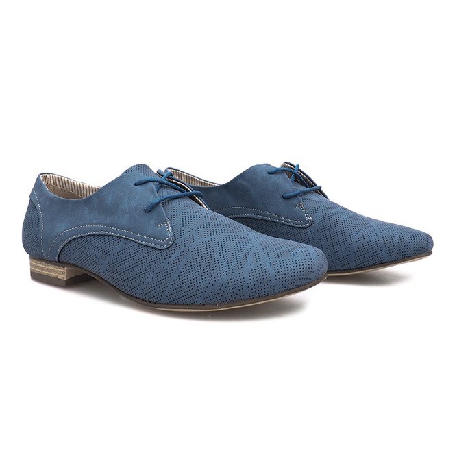 Les chaussures de jazz bleues de Simone 1