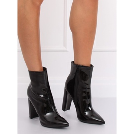 Bottines à talons laquées noires NS065P Noir 1