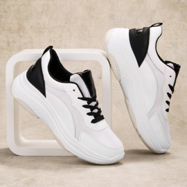 SHELOVET Chaussures de sport blanches 1 SHELOVET Chaussures de sport blanches 1