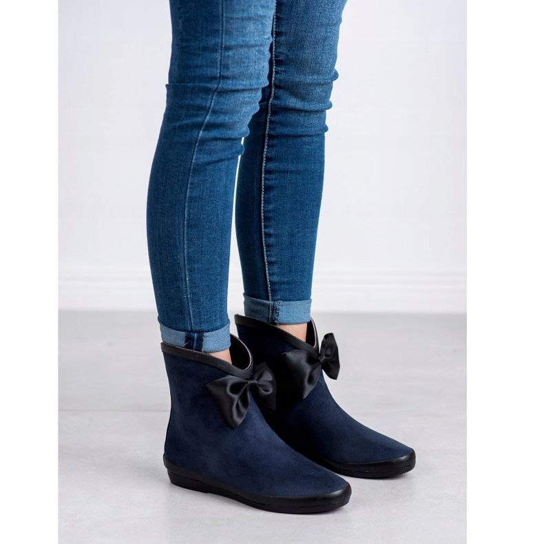 Kylie Bottes en daim avec nœud bleu marin 1